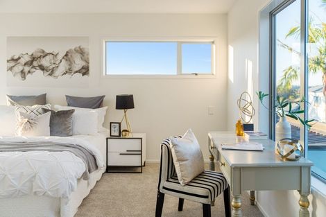 Photo of property in 8 Roy Maloney Drive, Henderson, Auckland, 0612