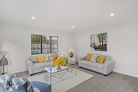 Photo of property in 10 Taatahi Street, Weymouth, Auckland, 2103