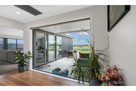 Photo of property in 24 Lindsay Way, Grasmere, Invercargill, 9810