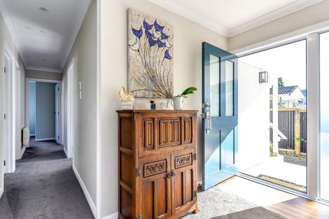 Photo of property in 8b Chelsea Place, Chartwell, Hamilton, 3210