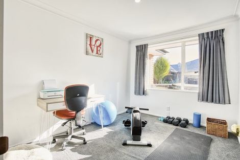 Photo of property in 41 Broadhaven Avenue, Parklands, Christchurch, 8083