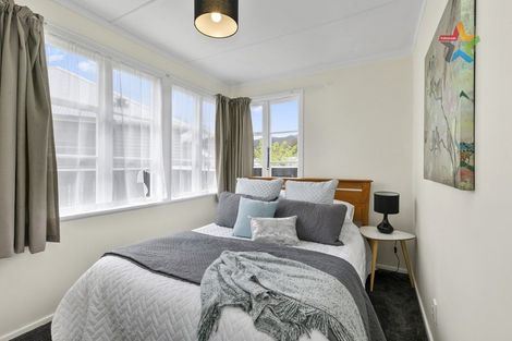 Photo of property in 16 Shearer Crescent, Naenae, Lower Hutt, 5011