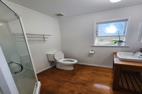 Photo of property in 24 Pendlebury Street, Green Bay, Auckland, 0604