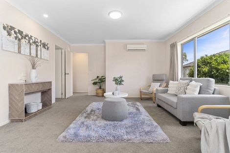 Photo of property in 14 Mcleod Place, Papamoa Beach, Papamoa, 3118