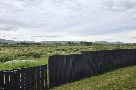 Photo of property in 42 Rutherford Drive, Waikanae Beach, Waikanae, 5036