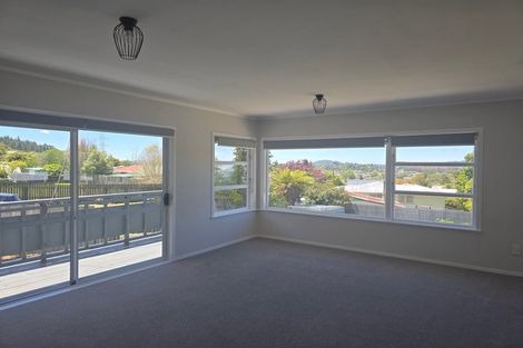 Photo of property in 92 Mallard Drive, Selwyn Heights, Rotorua, 3015