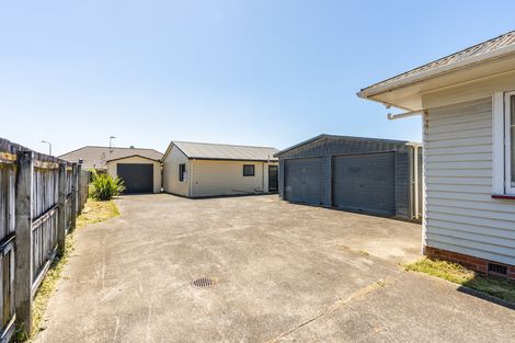 Photo of property in 383 Massey Road, Mangere East, Auckland, 2024