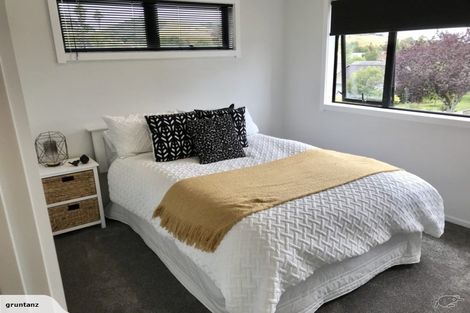 Photo of property in 39a Hetley Crescent, Taradale, Napier, 4112