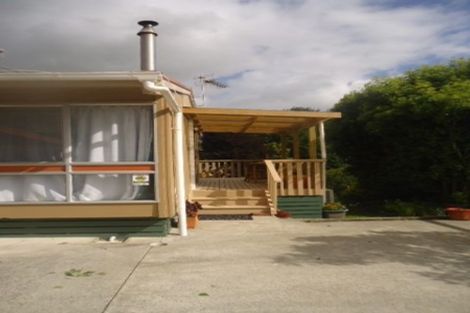 Photo of property in 12 Frances Street, Tirau, 3410