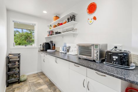 Photo of property in 121 Haruru Falls Road, Haruru, 0204