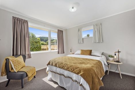 Photo of property in 3b Seon Place, Clouston Park, Upper Hutt, 5018