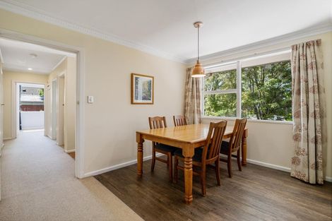 Photo of property in 12 Saunders Place, Redwood, Christchurch, 8051