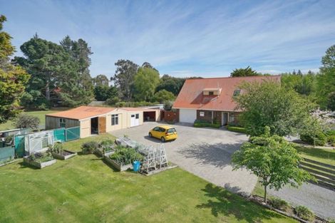Photo of property in 22 Allin Drive, Waikuku Beach, 7402