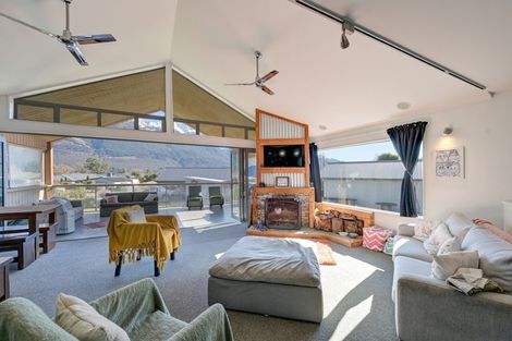 Photo of property in 8 Invincible Drive, Glenorchy, 9372