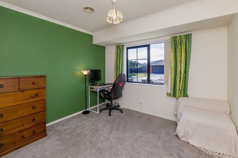 Photo of property in 52 Campion Road, Waikanae Beach, Waikanae, 5036