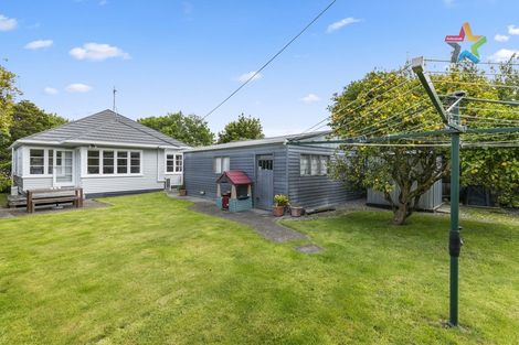Photo of property in 27 Chapman Crescent, Naenae, Lower Hutt, 5011