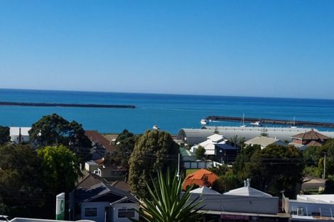 Photo of property in 9 South Road, Moturoa, New Plymouth, 4310