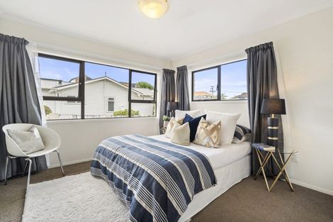 Photo of property in 2/39 Stanley Avenue, Milford, Auckland, 0620