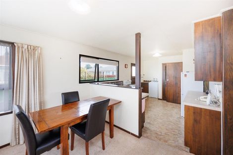 Photo of property in 12a Oxford Street, Marton, 4710