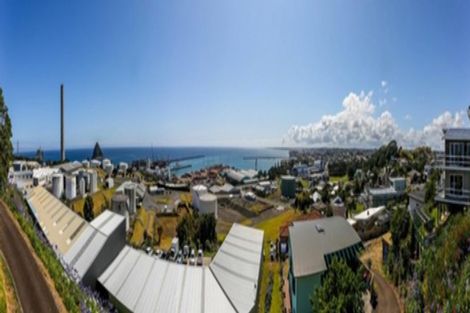 Photo of property in 20 Findlay Street, Moturoa, New Plymouth, 4310