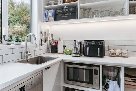 Photo of property in 9 Washingtonia Way, Omokoroa, 3114