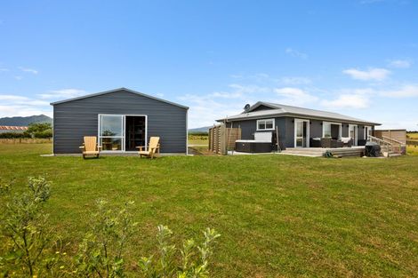 Photo of property in 11 Leith Road, Okato, New Plymouth, 4374