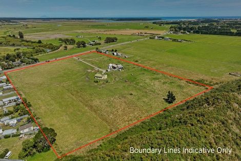 Photo of property in 14 Foxton Beach Road, Foxton, 4891