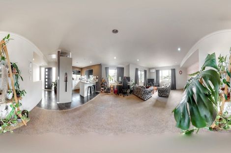 Photo of property in 57 Glanmire Road, Newlands, Wellington, 6037