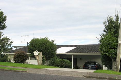 Photo of property in 135 Sandspit Road, Shelly Park, Auckland, 2014