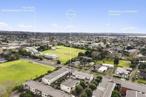 Photo of property in 5/17 Harbour View Road, Te Atatu Peninsula, Auckland, 0610