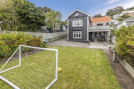 Photo of property in 164 Wadestown Road, Wadestown, Wellington, 6012