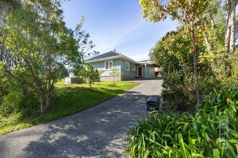 Photo of property in 29 Cambridge Road, Riverhead, 0820