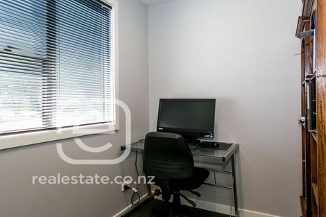 Photo of property in 75 Milton Road, Bluff Hill, Napier, 4110