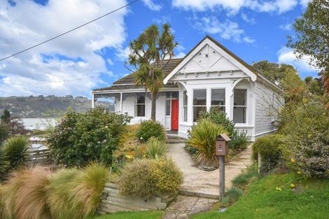 Photo of property in 1 Seddon Street, Ravensbourne, Dunedin, 9022
