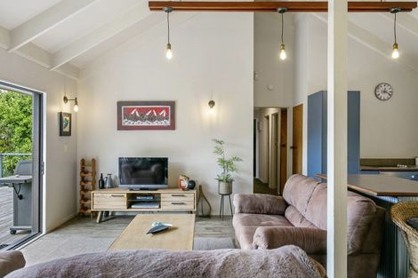 Photo of property in 73 Kaiuru Avenue, Pukawa Bay, Turangi, 3381