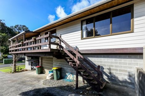 Photo of property in 14 Ambury Place, Merrilands, New Plymouth, 4312