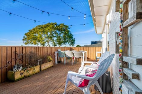 Photo of property in 12a Seaview Road, Otumoetai, Tauranga, 3110