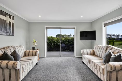 Photo of property in 7 Mercade Close, Stratford, 4332