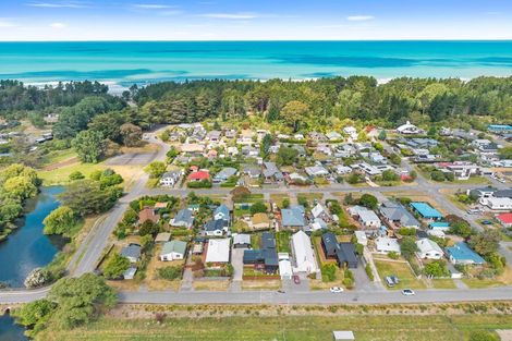 Photo of property in 30 Park Terrace, Waikuku Beach, 7473