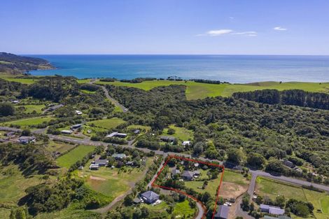 Photo of property in 385a Wainui Road, Raglan, 3297