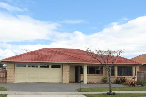 Photo of property in 6 Kahira Crescent, Papamoa Beach, Papamoa, 3118