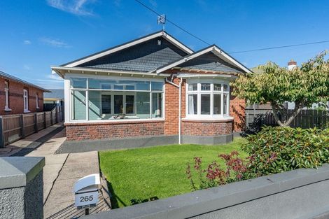 Photo of property in 265 Macandrew Road, Forbury, Dunedin, 9012
