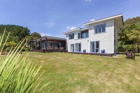 Photo of property in 105 Waterfall Road, Paraparaumu, 5032