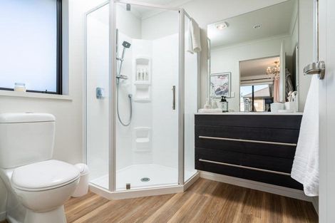 Photo of property in 8 Glen Wallace Road, Waipu, 0510