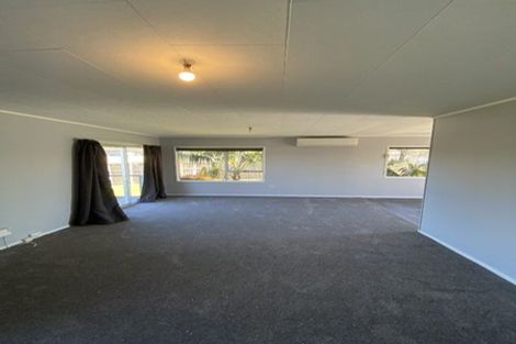 Photo of property in 60 Sharland Avenue, Manurewa, Auckland, 2102