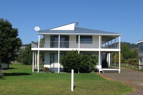 Photo of property in 108 Captain Cook Road, Cooks Beach, Whitianga, 3591