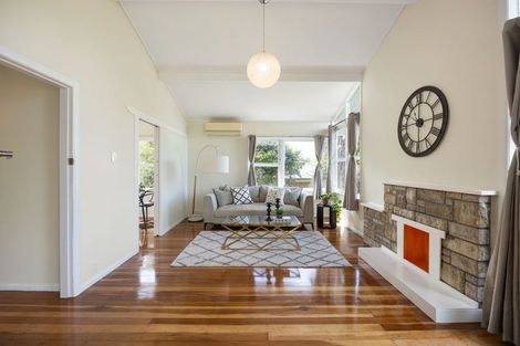 Photo of property in 16 Helena Road, Hillcrest, Hamilton, 3216