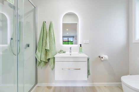 Photo of property in 2 Alan Livingston Drive, Cambridge, 3434