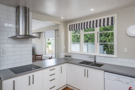 Photo of property in 8 Ngaio Road, Raumati Beach, Paraparaumu, 5032