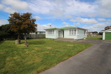 Photo of property in 56 Hedges Street, Sanson, 4817